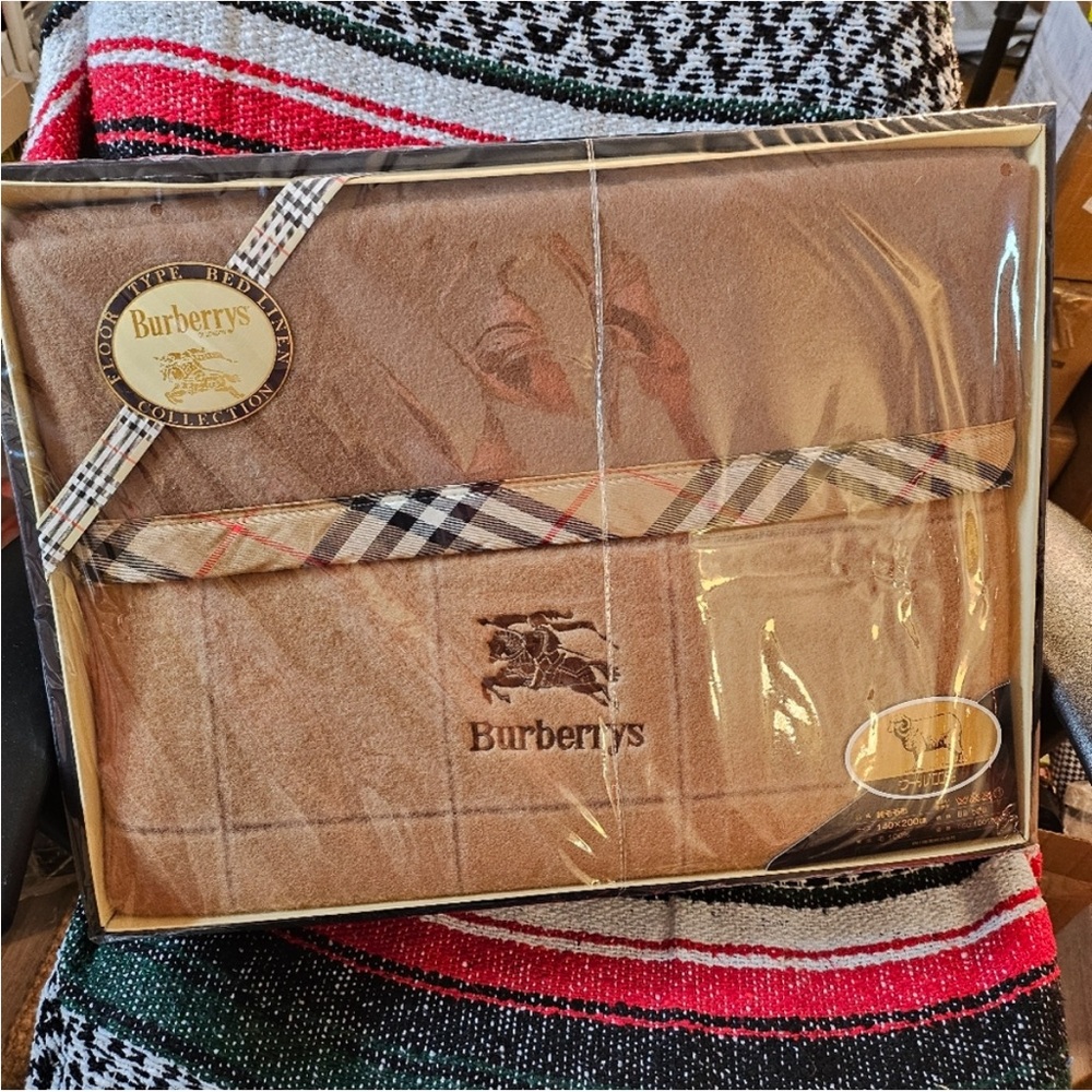 Burberry Tan Blanket Nova Check Luxurious Bedding Essential